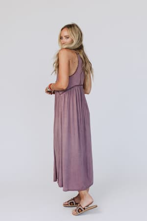 daisy-chain-maxi-dress-burgundy/Burgundy