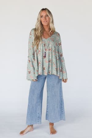 the-nest-brea-mixed-print-top-sage-floral-print/Sage Multi