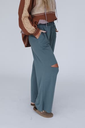 cora-wide-leg-pants-light-olive/Light Olive