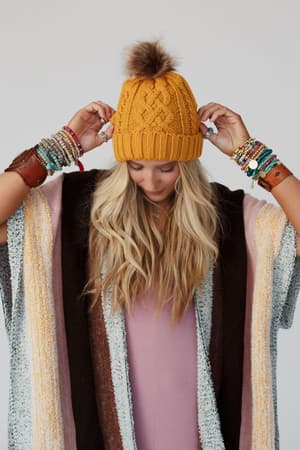 cable-knit-faux-fur-pom-beanie-mustard/Mustard