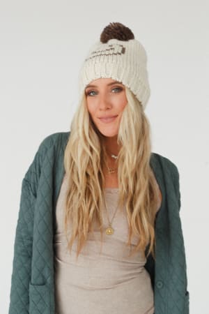 snuggle-happy-pom-beanie-ivory/Ivory