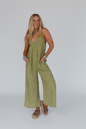 annabelle-printed-jumpsuit-olive/Olive
