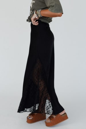 satin-starlight-lace-skirt-black/Black