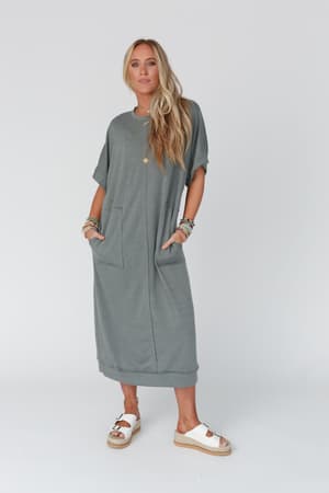 laurel-short-sleeve-maxi-dress-olive/Olive
