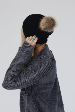 aspen-waffle-knit-faux-fur-beanie-black/Black