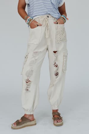 city-sky-distressed-pants-oat/Oat