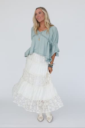 lace-horizon-maxi-skirt-cream/Cream