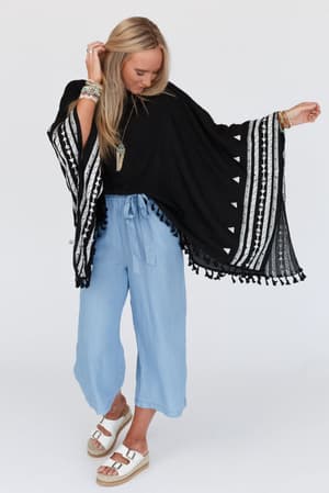 fallon-embroidered-sleeve-tassel-poncho-black/Black