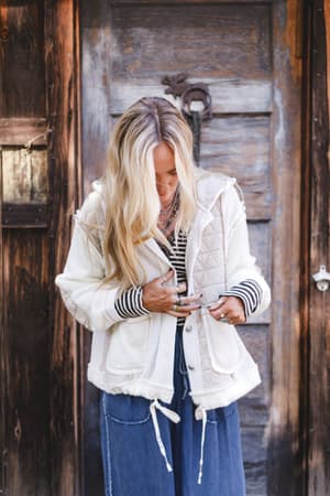 leighton-button-up-jacket-cream/Cream