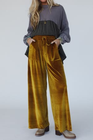 relaxing-robin-velvet-wide-leg-pant-marigold/Marigold