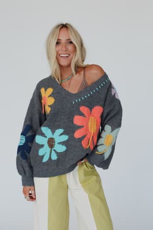 good-mood-flower-print-sweater-charcoal/Charcoal