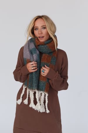 check-me-out-tassel-scarf-teal/Teal