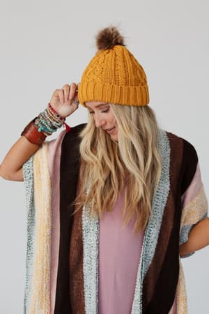 cable-knit-faux-fur-pom-beanie-mustard/Mustard
