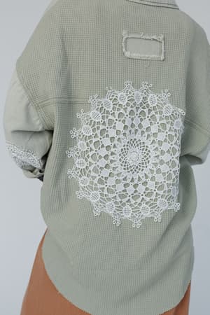 way-home-patch-detail-shacket-sage/Sage