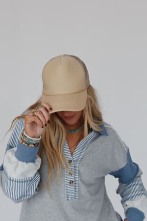 desert-drift-trucker-hat-khaki/Khaki