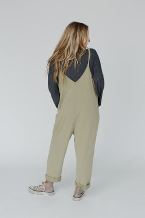 mitzy-v-neck-jumpsuit-sage/Sage