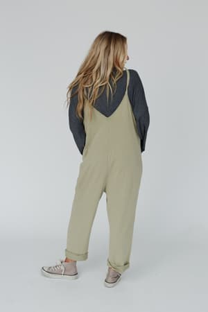mitzy-v-neck-jumpsuit-sage/Sage