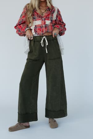 heaven-sent-wide-leg-pant-olive/Olive