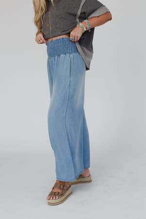 free-falling-wide-leg-pants-light-denim/Light Denim