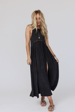 daisy-chain-maxi-dress-black/Black