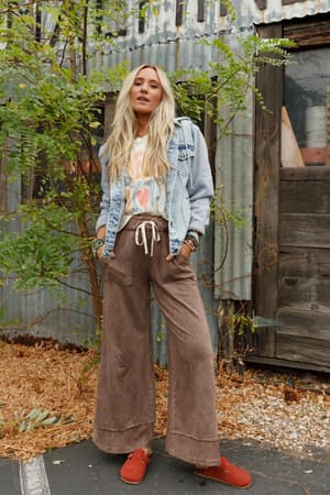 heaven-sent-wide-leg-pant-mocha/Mocha