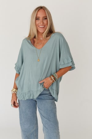 let-me-be-ruffled-top-beach-glass/Beach Glass