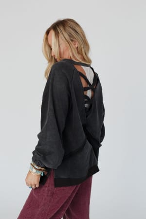 crossed-paths-sweatshirt-black/Black