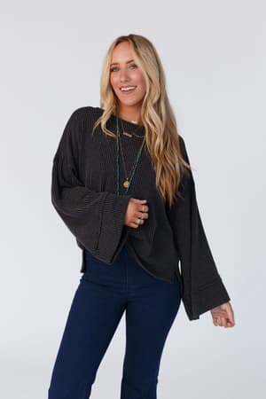 love-it-v-neckline-textured-top-charcoal/Charcoal