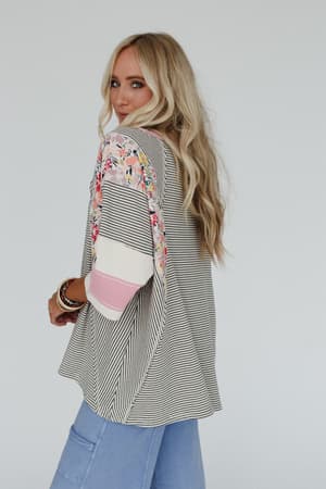 britt-patchwork-floral-print-top-oat/Oat
