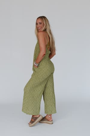 annabelle-printed-jumpsuit-olive/Olive