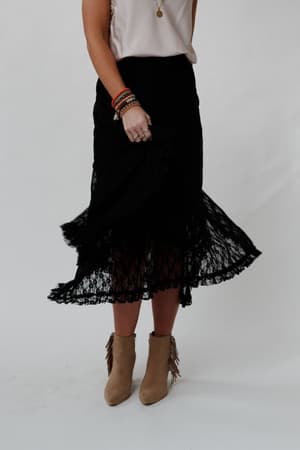 dreamy-meadow-floral-lace-skirt-black/Black