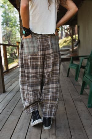 mystic-plaid-wide-leg-pants-brown/Brown