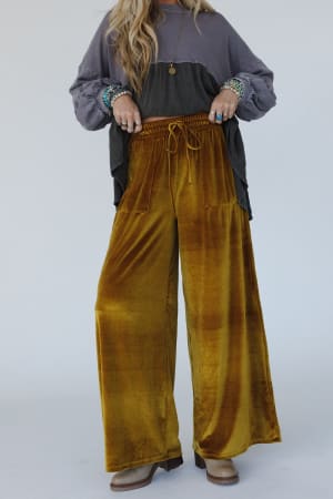 relaxing-robin-velvet-wide-leg-pant-marigold/Marigold