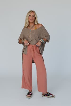 warm-nights-v-neck-top-mocha-dark/Mocha Dark