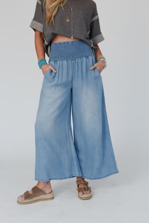 free-falling-wide-leg-pants-light-denim/Light Denim