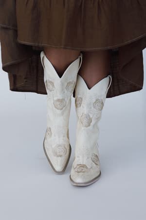 canyon-star-boots-ivory/Ivory
