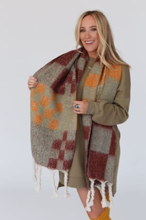 check-me-out-tassel-scarf-brown/Brown