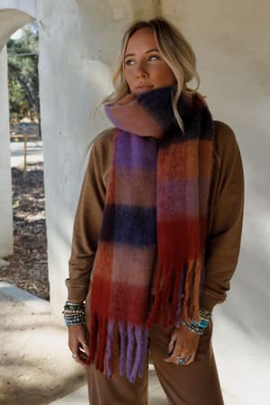 everest-cozy-plaid-scarf-red/Red