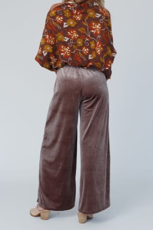 luxe-nights-velvet-drawstring-pants-coco23/Coco
