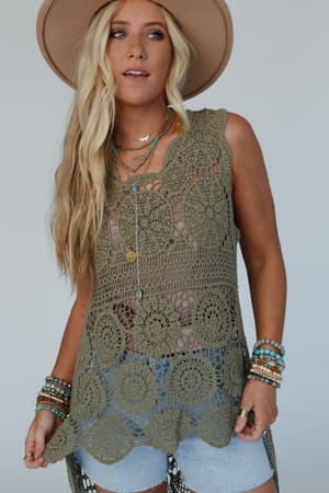 serene-dream-crochet-lace-top-olive/Olive