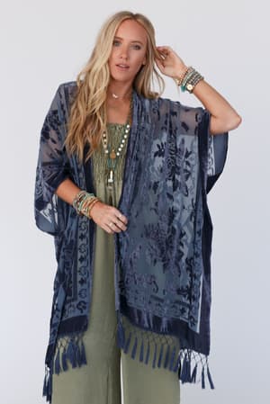 Crushin' On You Velvet Kimono: undefined