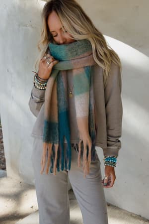 everest-cozy-plaid-scarf-green/Green
