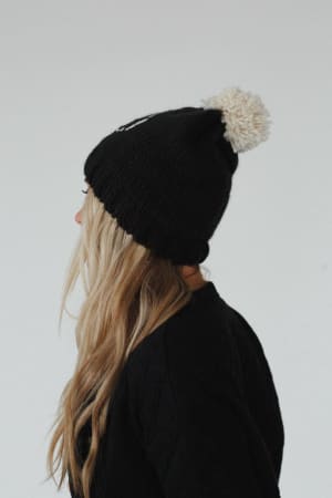 snuggle-happy-pom-beanie-black/Black