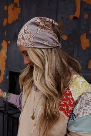 Sarah Floral Lace Headscarf: undefined