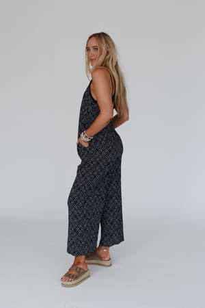 annabelle-printed-jumpsuit-black/Black