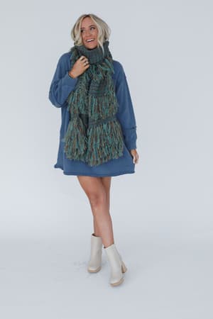 sugar-plum-fringe-scarf-gray/Gray