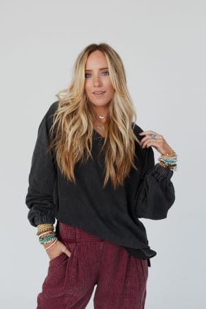 crossed-paths-sweatshirt-black/Black