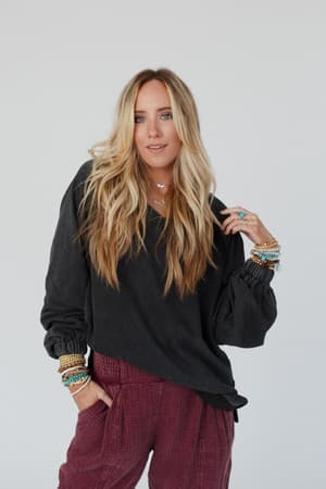 crossed-paths-sweatshirt-black/Black