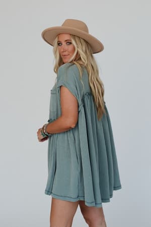 subtle-escape-textured-dress-olive-vintage/Olive Vintage