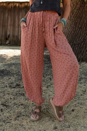emberlyn-wide-leg-cinched-pants-clay/Clay